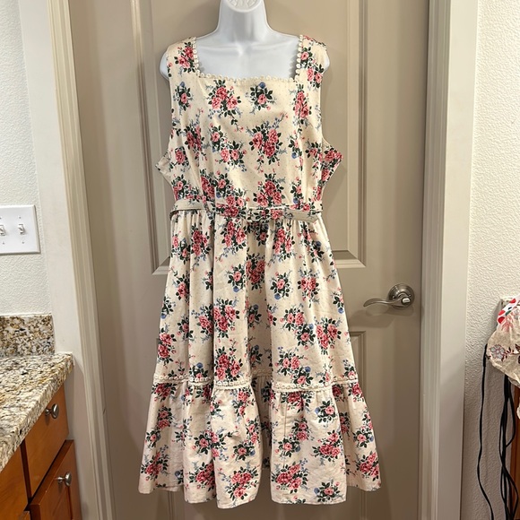Collectif Dresses & Skirts - Vintage Off White Floral Dress